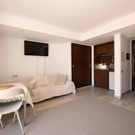Aparthotel Centric Castelldefels