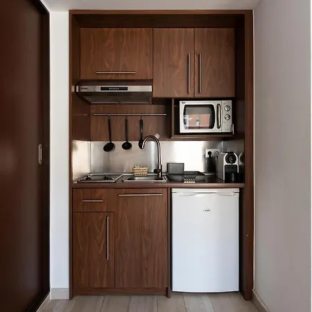 Centric Aparthotel Castelldefels
