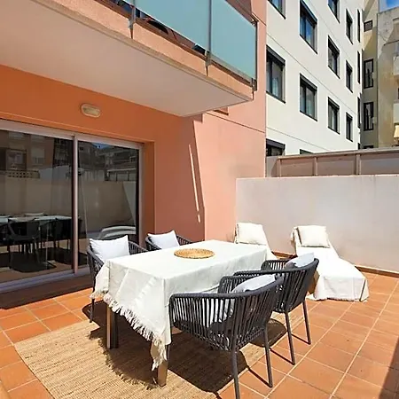 Centric Aparthotel 3*