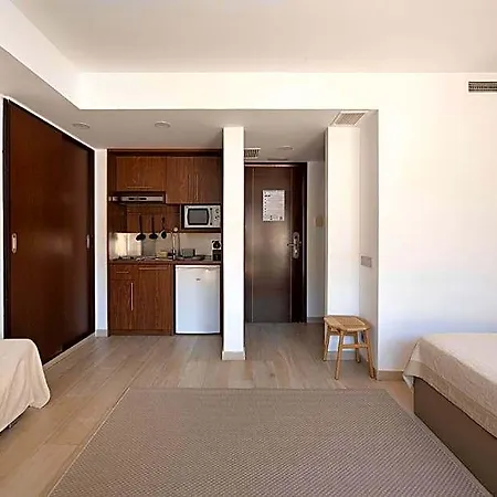 Centric Apart-hotel Castelldefels