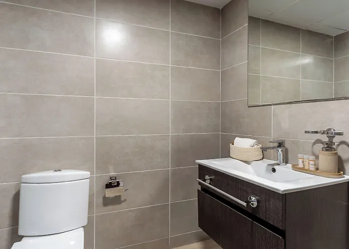 Centric Aparthotel 3*