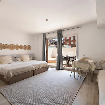 Centric Aparthotel
